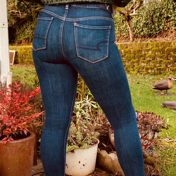 brand new AEO dark wash skinny jeans - Picture 2 of 5